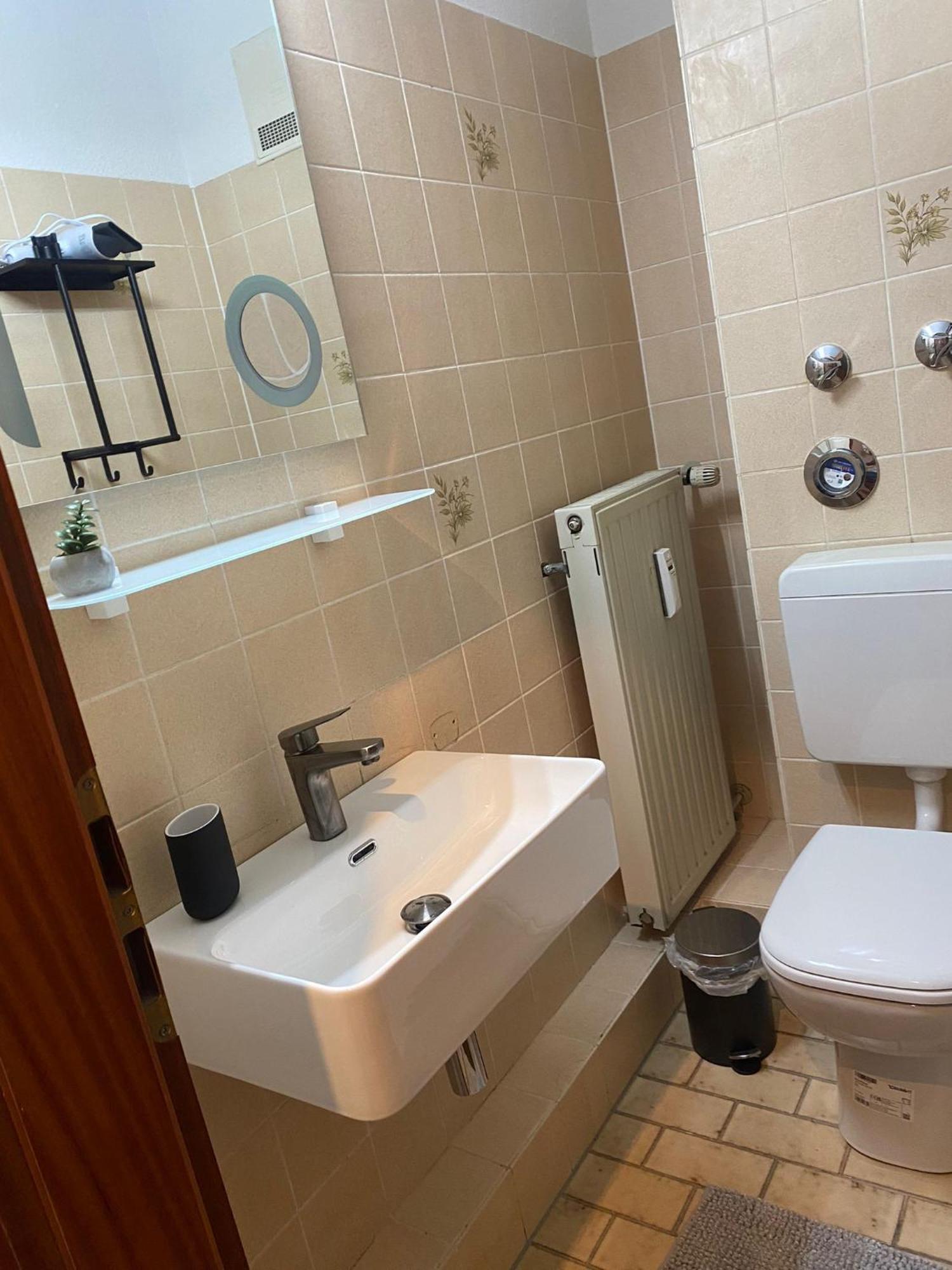 Charmante 1 Zimmerwohnung Mit Stellplatz ヴュルツブルク エクステリア 写真